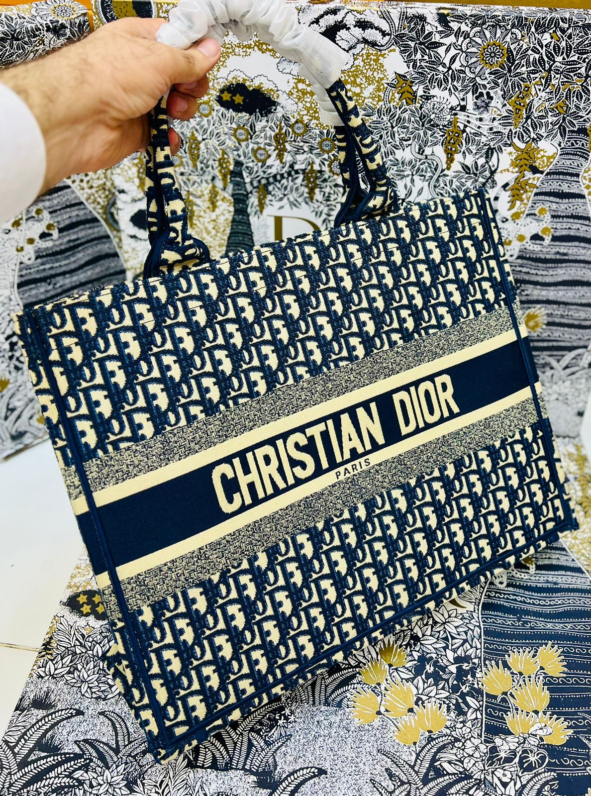 ZEVIRA'S C--D Tote (06)