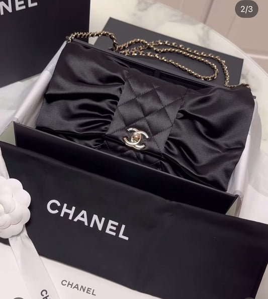 ZEVIRA'S C-H-A-N-E-L Premium Crossbody Bag