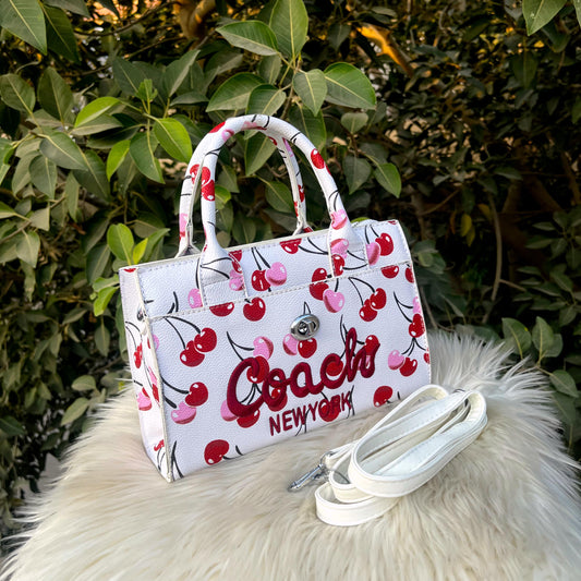 ZEVIRA'S C-O-A-C-H 08 (White)