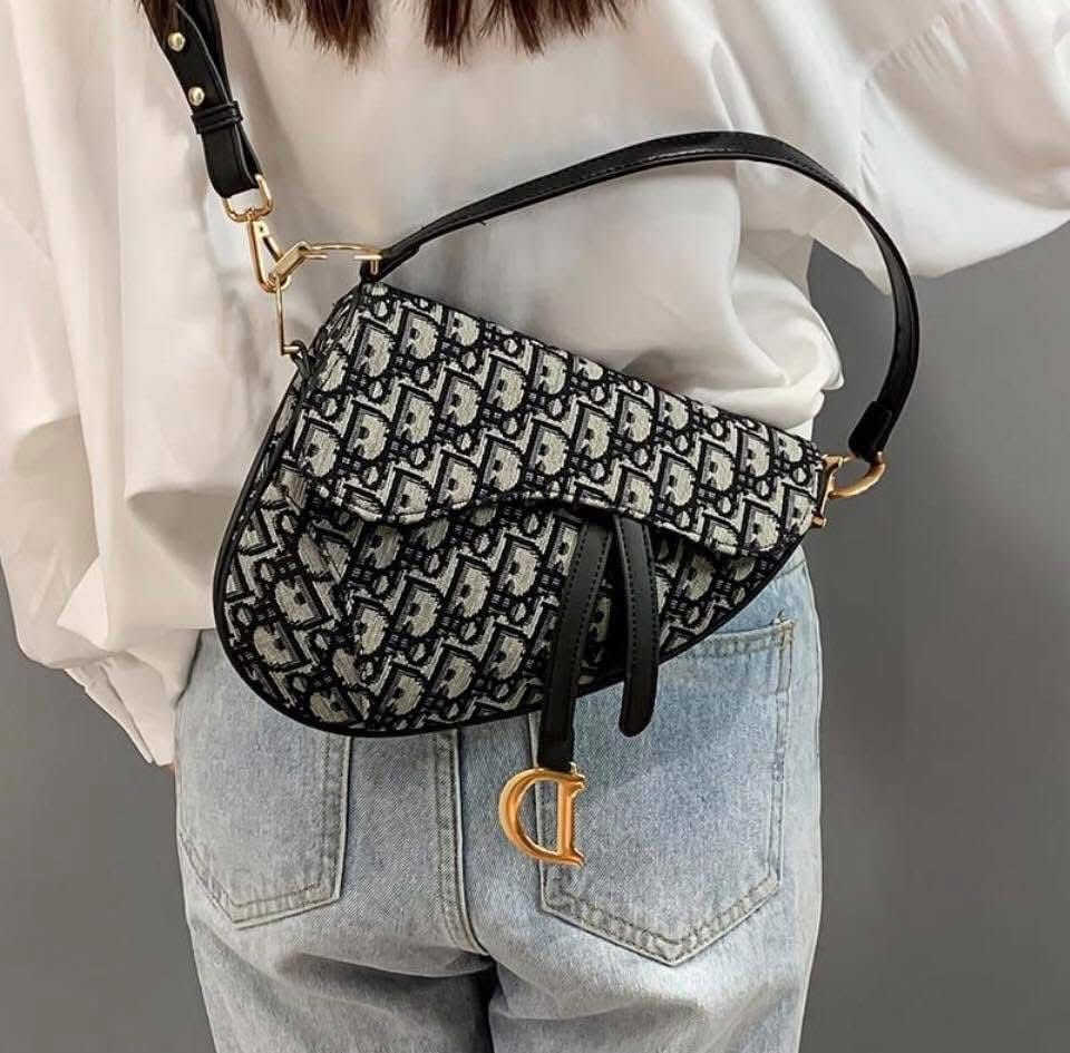 ZEVIRA'S C--D Saddle 05