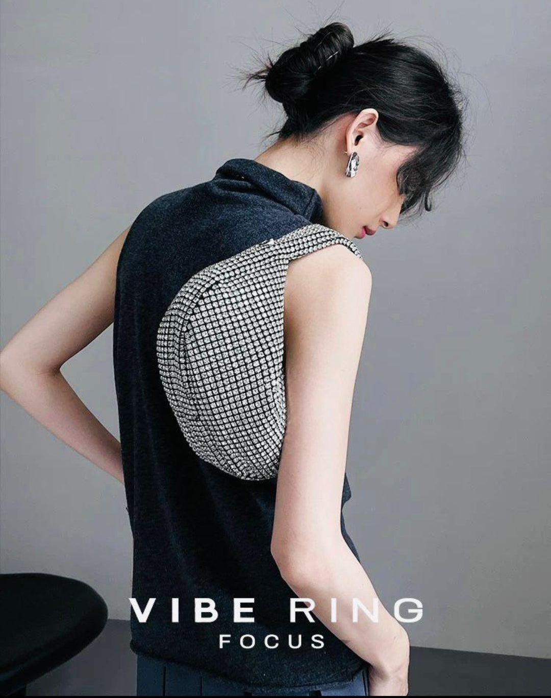 ZEVIRA'S Stones Crossbody (Silver)