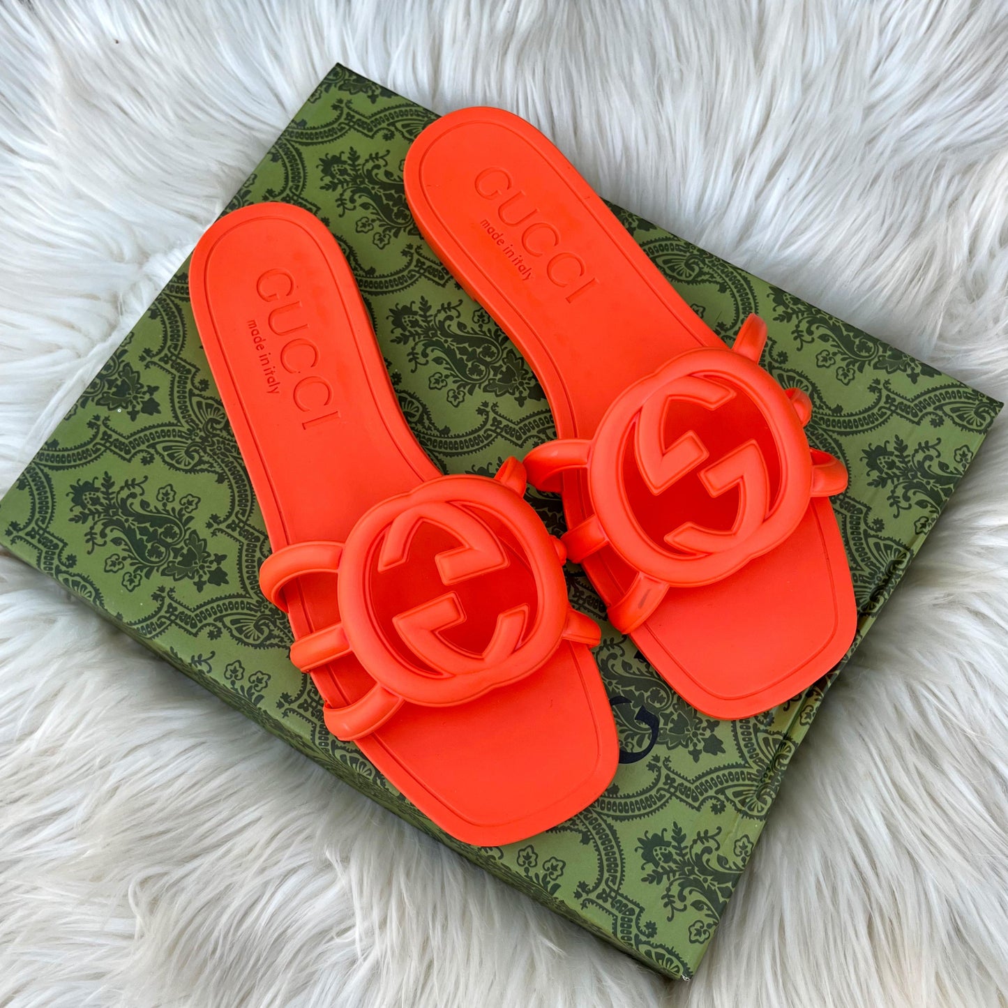 ZEVIRA'S G-U-C-C-I Interlocking G-Style Slide Sandals (Mustard)