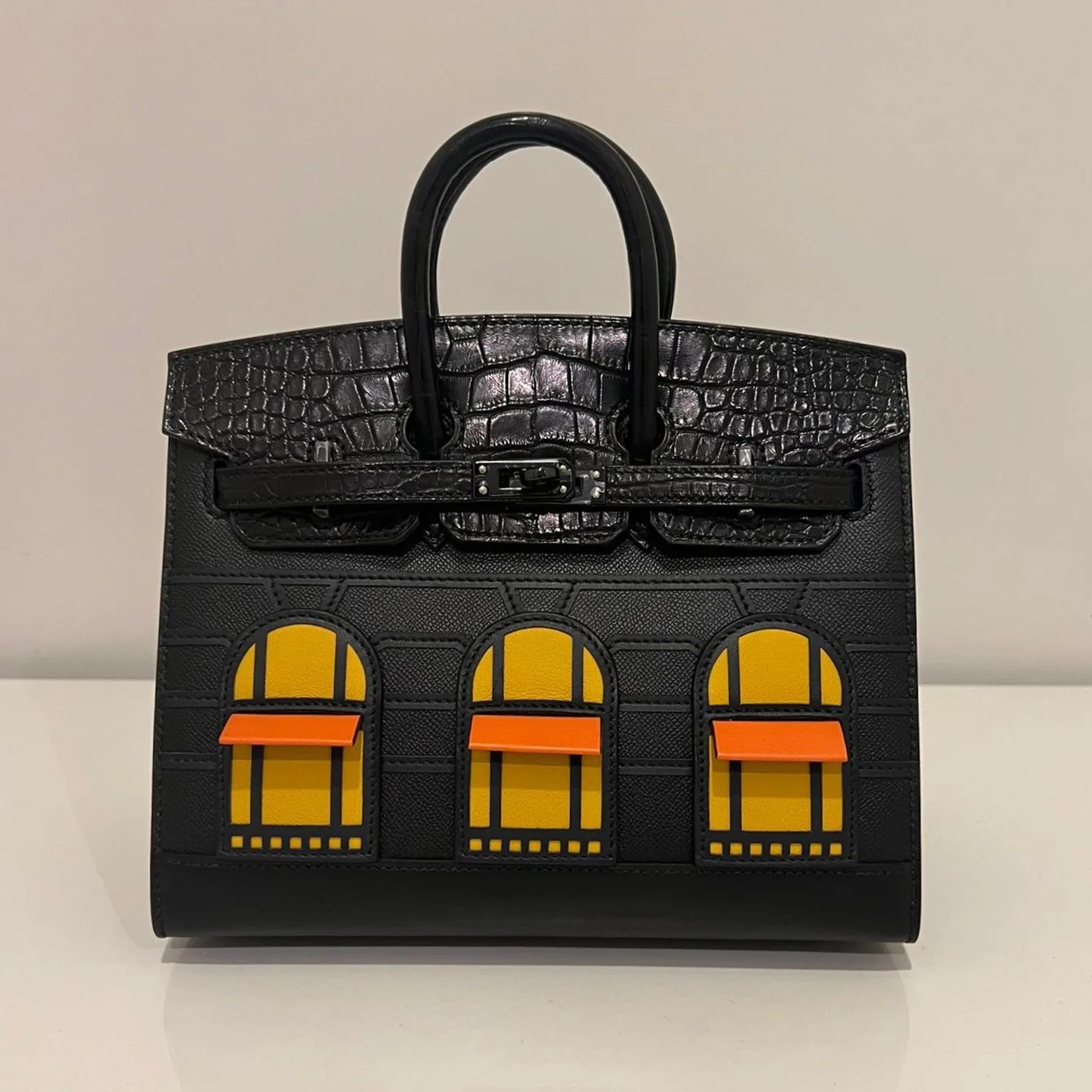 ZEVIRA'S H-MES Limited Edition Birkin Faubourg Sellier
(Black)
