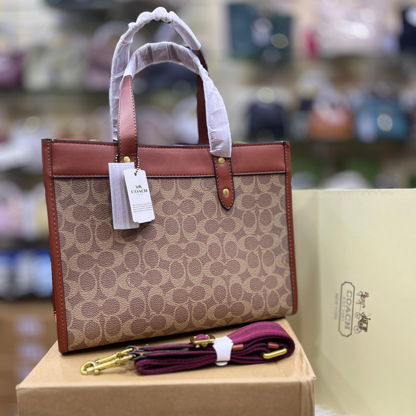 ZEVIRA'S C-O-A-C-H Field Tote 30 (Brown)