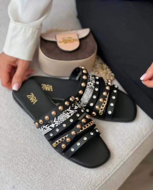 ZEVIRA'S J--C Flat (Black)