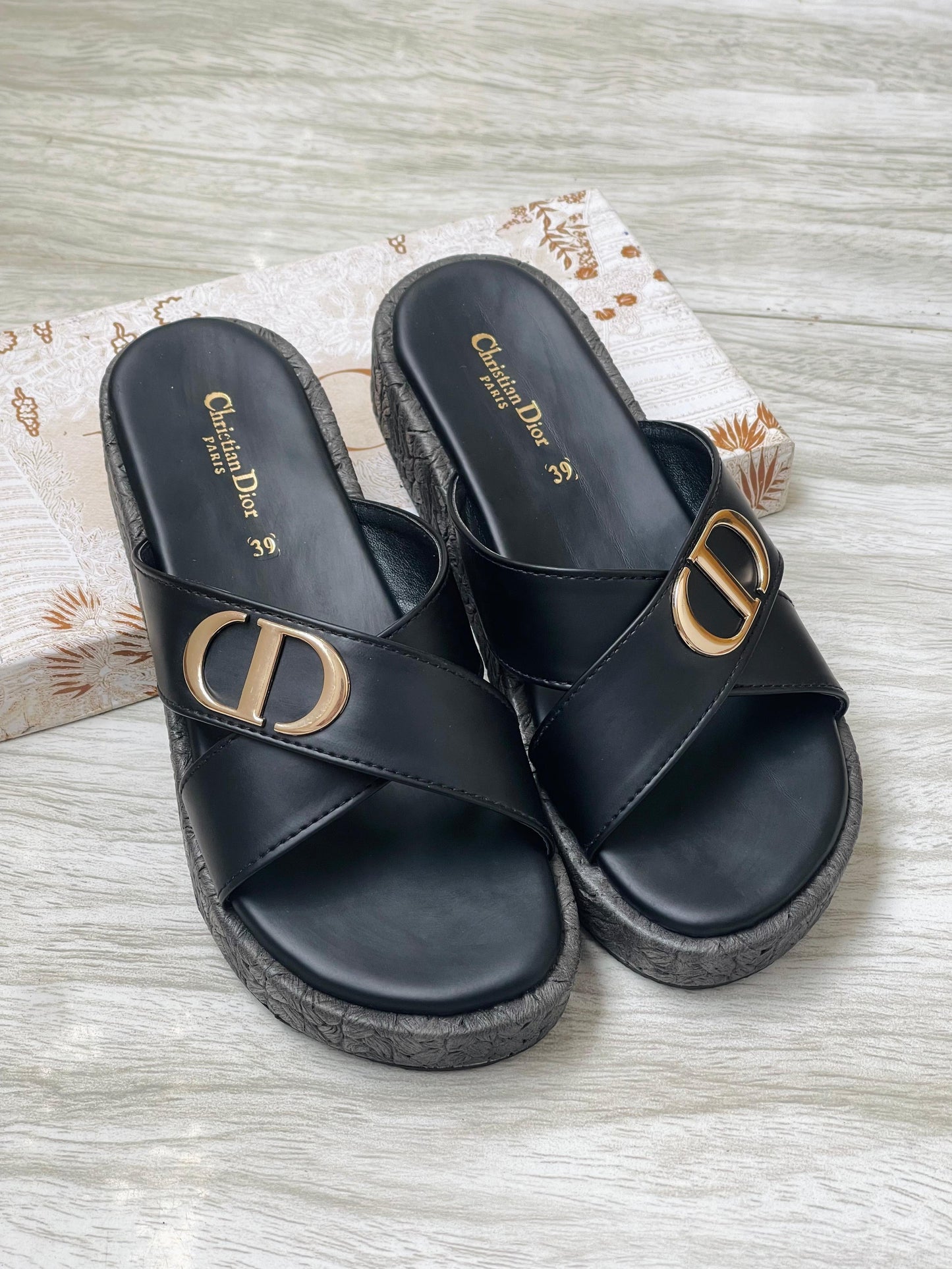 ZEVIRA'S CDior Soft Wedges 04
