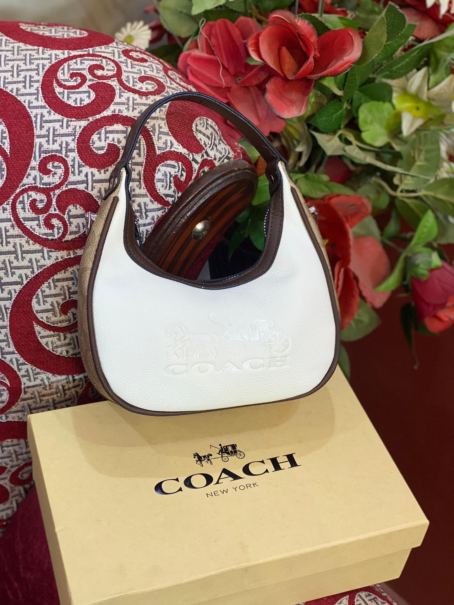 ZEVIRA'S PREMIUM C-O-A-C-H Moon Shape Signature 03 (Brown/White)