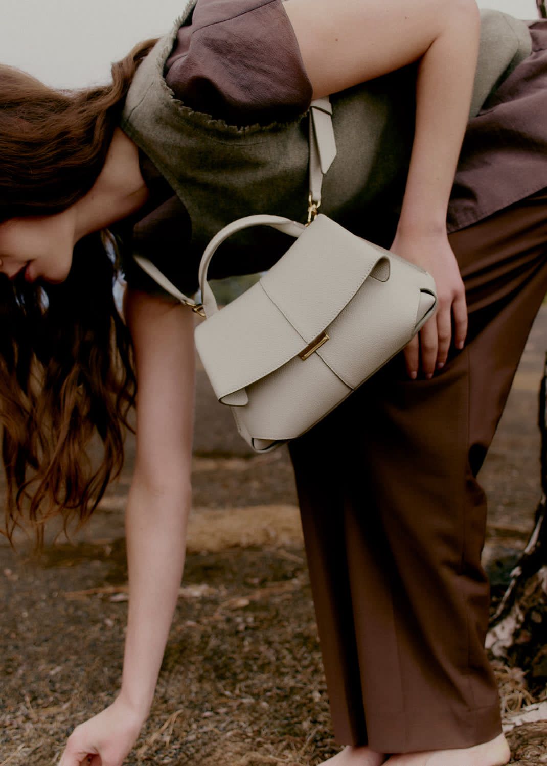 ZEVIRA'S Luxurious P-O-L-E-N-E (Beige)