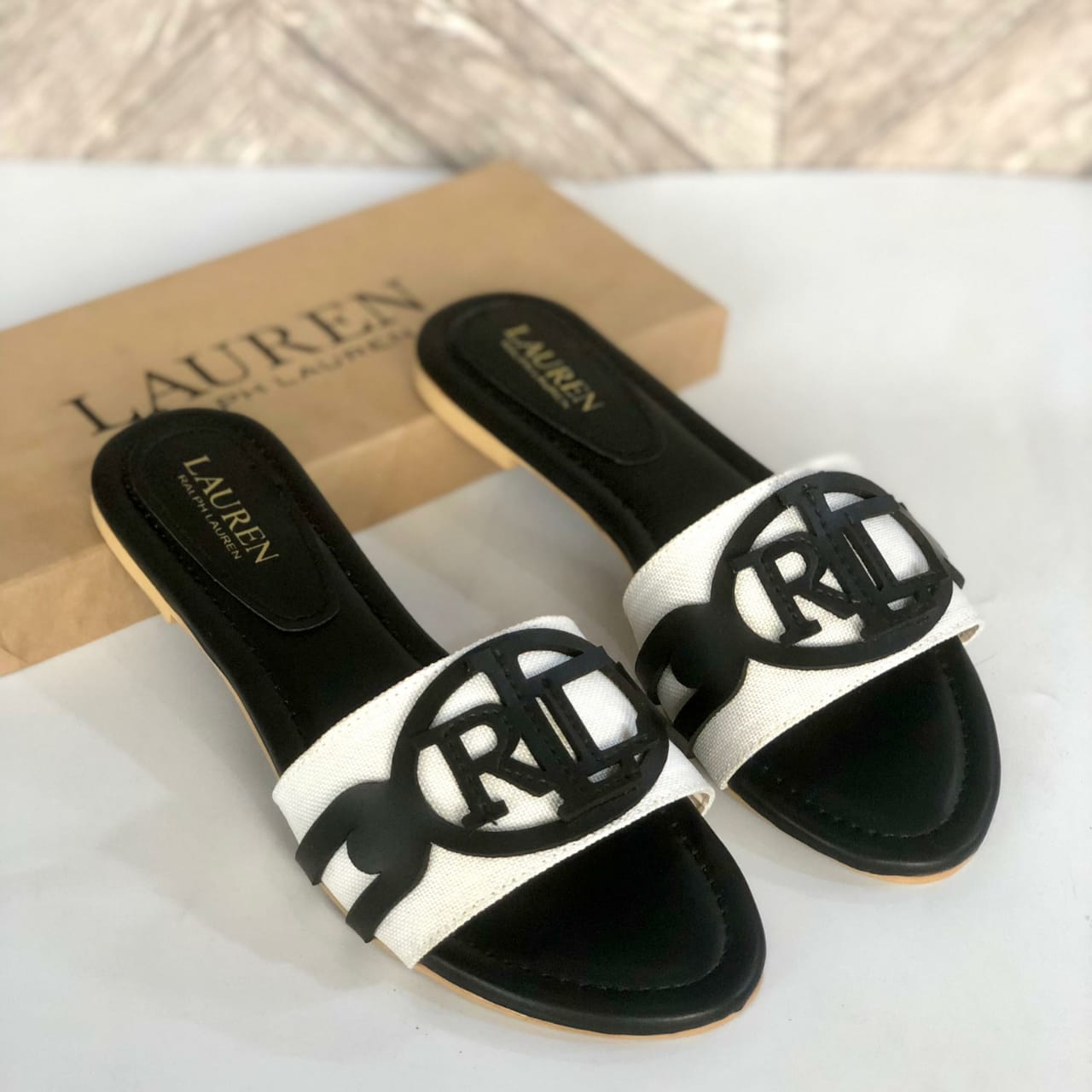 ZEVIRA'S R- Lauren Premium Flat Slippers (Black)
