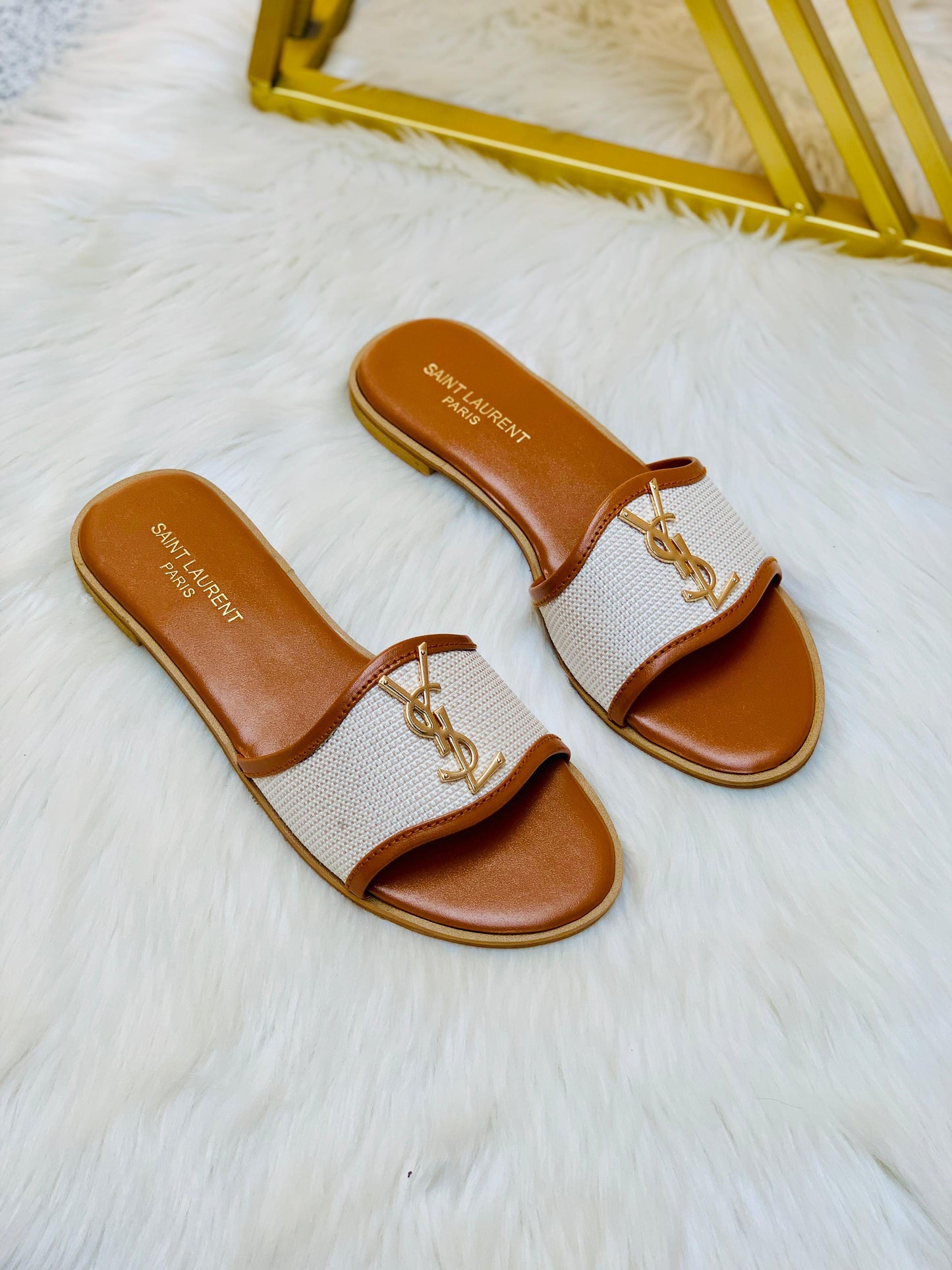 ZEVIRA'S Y-S-L Flat Slippers (Mustard)