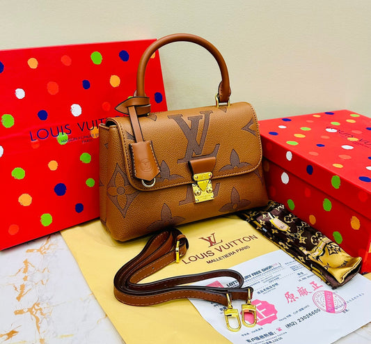 ZEVIRA'S Premium L--V Bag (02)