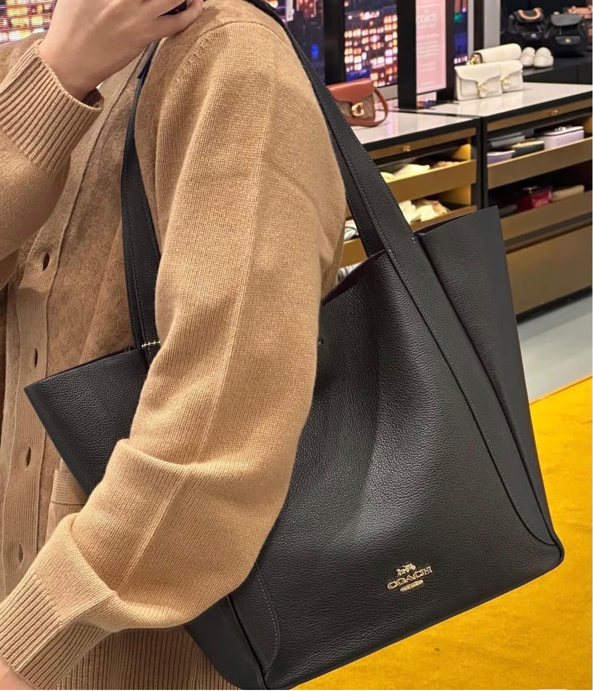 ZEVIRA'S C-O-A-C-H Hadley Tote Bag (Black)