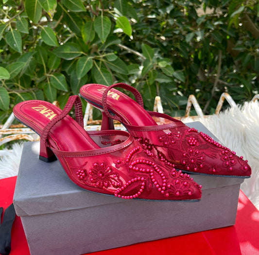 ZEVIRA'S Z-A-R-A Mesh Floral Embroidered Slingback Heels
(Pink)