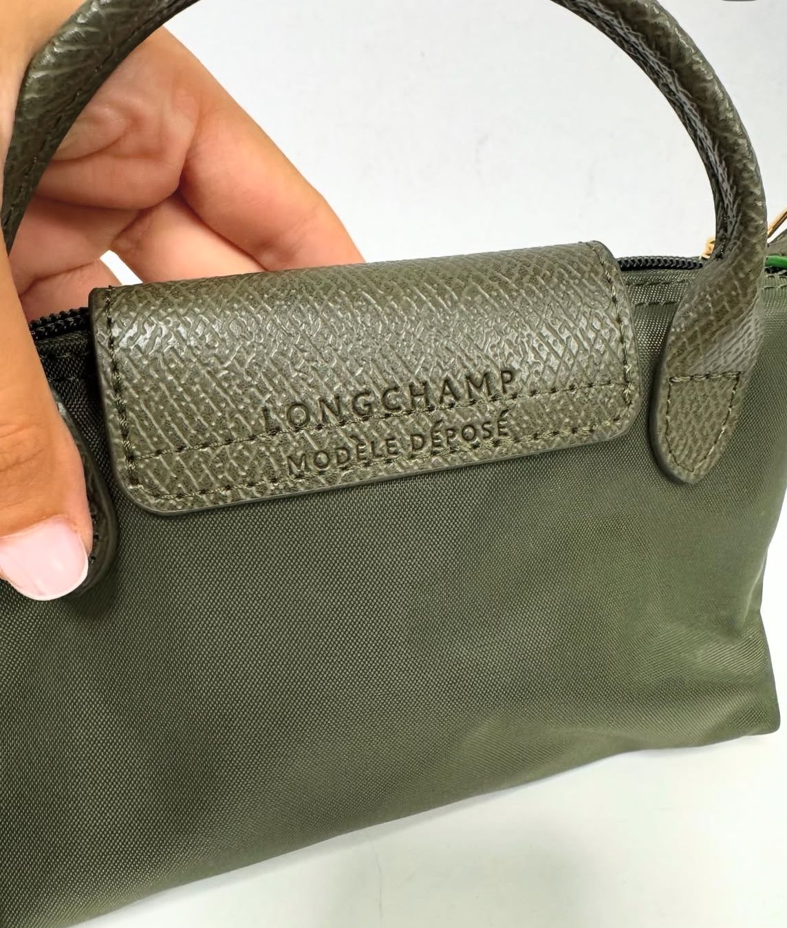 ZEVIRA'S L-O-N-G C-H-A-M-P Mini 07