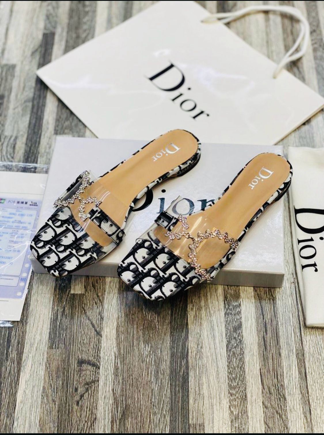 ZEVIRA'S D Buckle Slippers 05