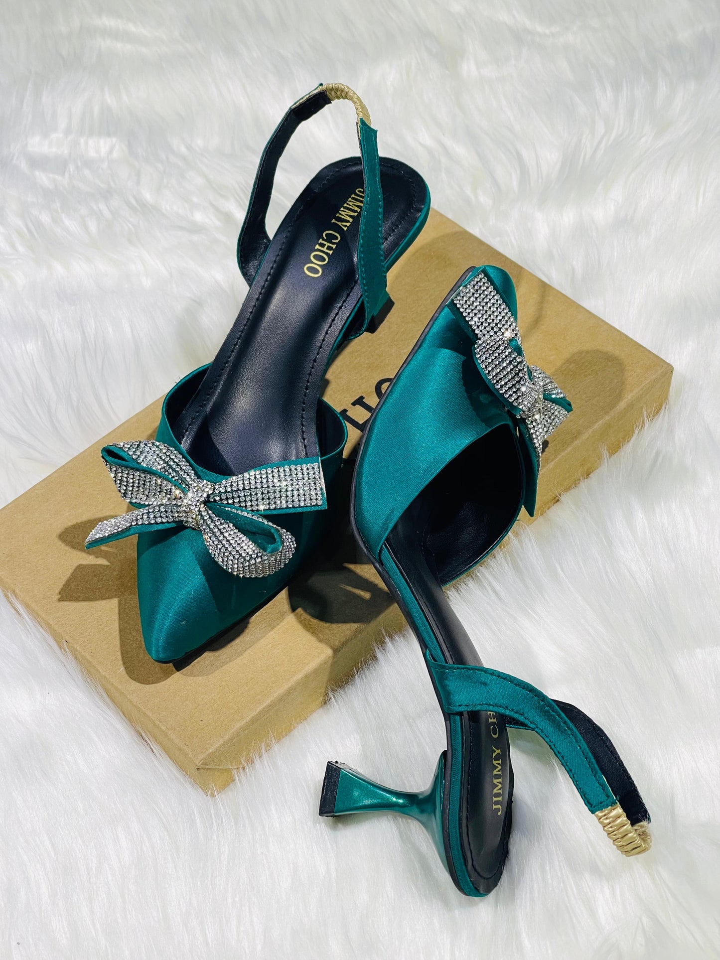 ZEVIRA'S Bow Heels 05
