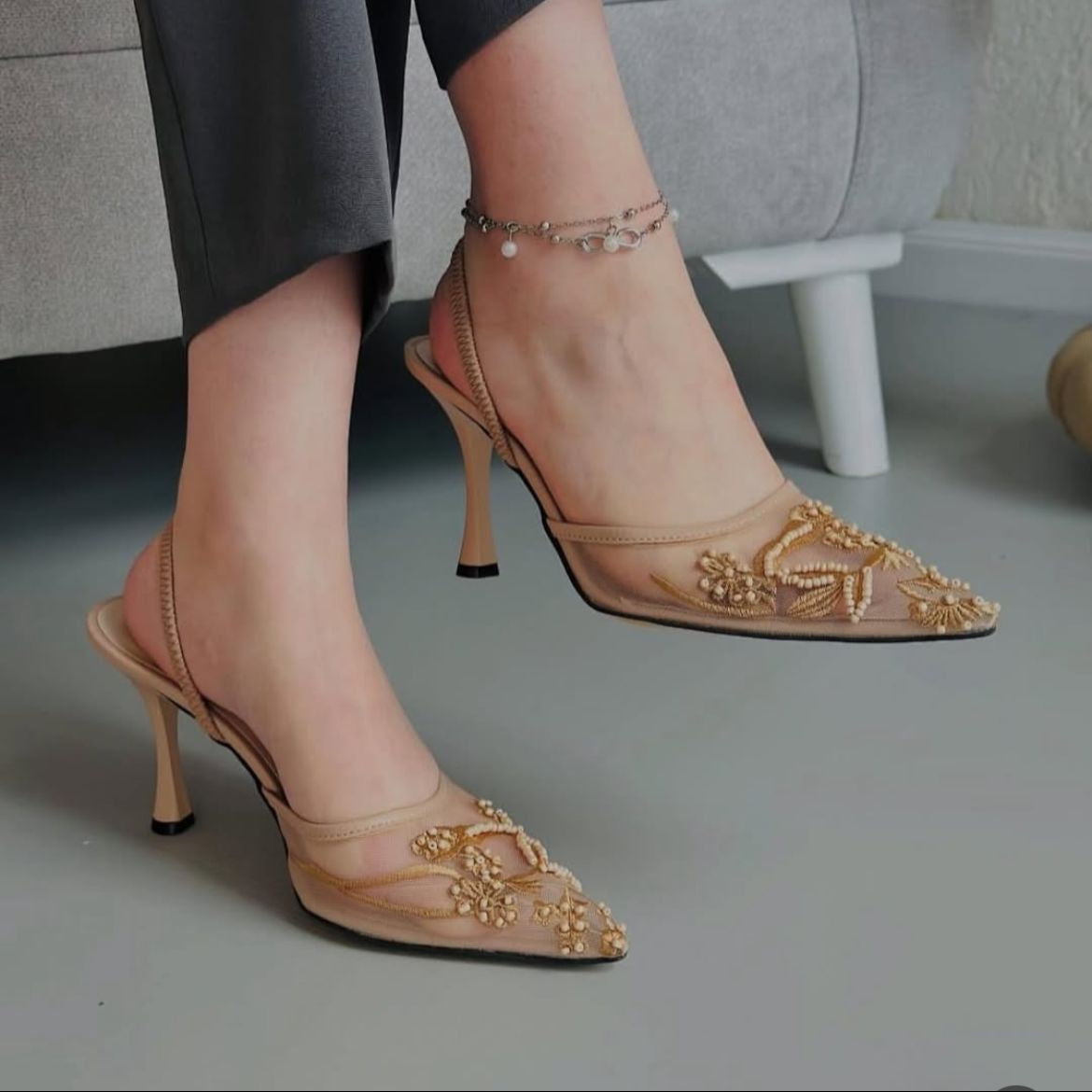 ZEVIRA'S Z-A-R-A Mesh Floral Embroidered Slingback Heels (Beige)