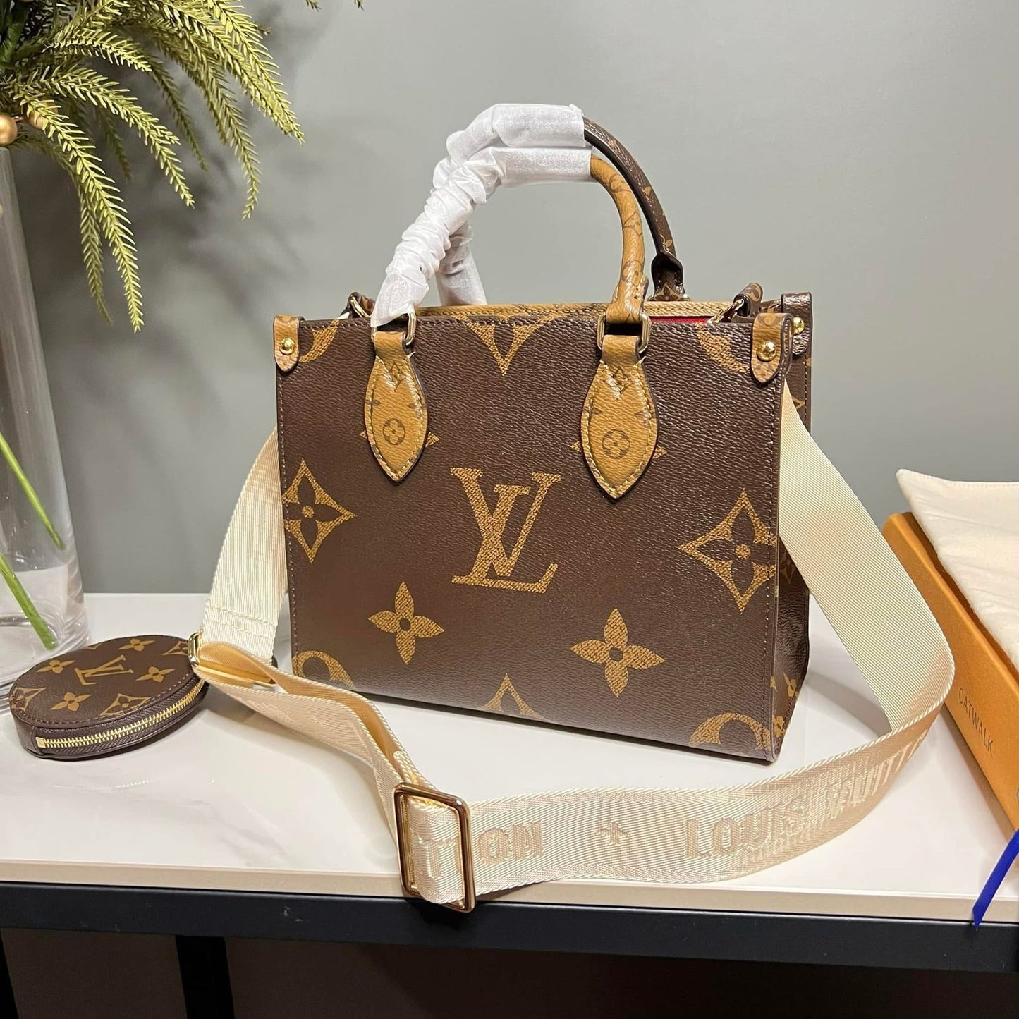 ZEVIRA'S L--V OnTheGo PM
