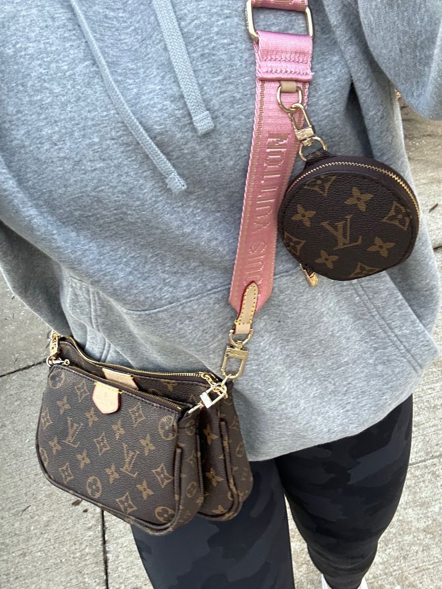 L-V MULTI POCHETTE (Alphabet)